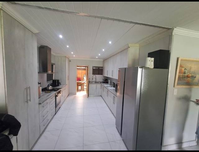 3 BEDROOM HOUSE FOR SALE IN SASOLBURG EXT 15